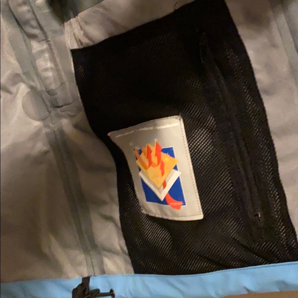 Rain jacket - Picture 7 of 13